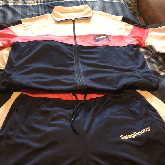 Sweat suits - Picture 5 of 8